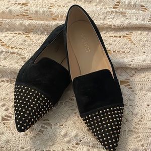 Nine West Black Suede w/ Gold Embellished Flats Shoes Pointy Toe Excellent 6M